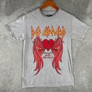 Def Leppard Graphic Tee Womens Small Gray Heart Wings Rock Band Y2K